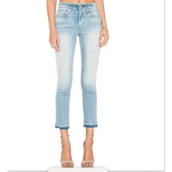 AMO Highrise Straight legs ankle Babe jeans Sweet cheeks Size 26/27 M64